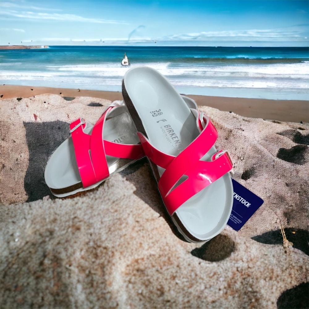 Birkenstock Neon sandals 🩴
